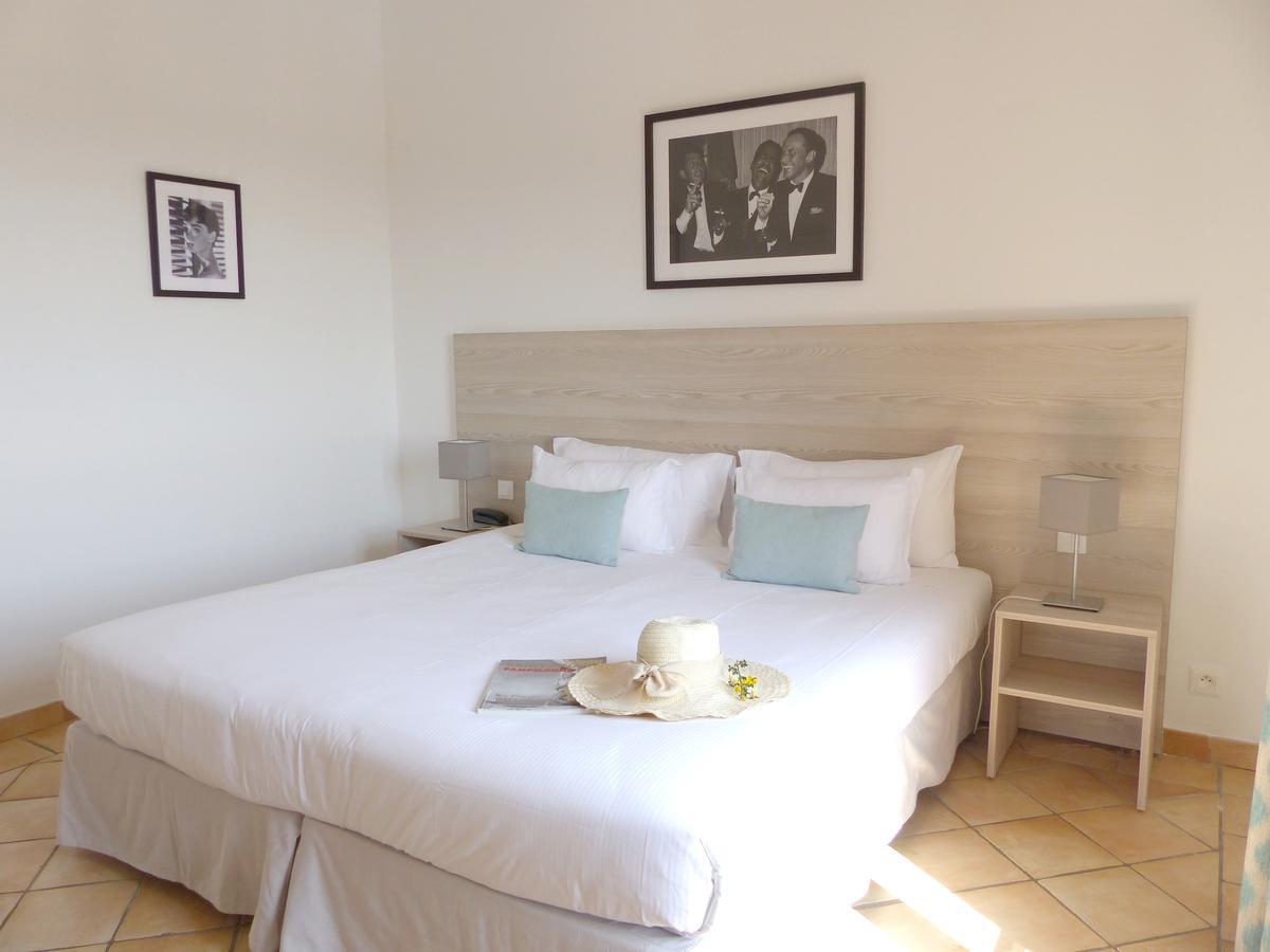 Hotel Les Bouis - Vue Mer รามาตูแอล ภายนอก รูปภาพ